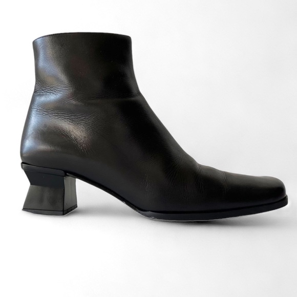 Bottes Cheville OTBT - Cuir Noir - Taille 7.5 US (M) - Talon Bas - Occasion En Bon état - Pour Femme